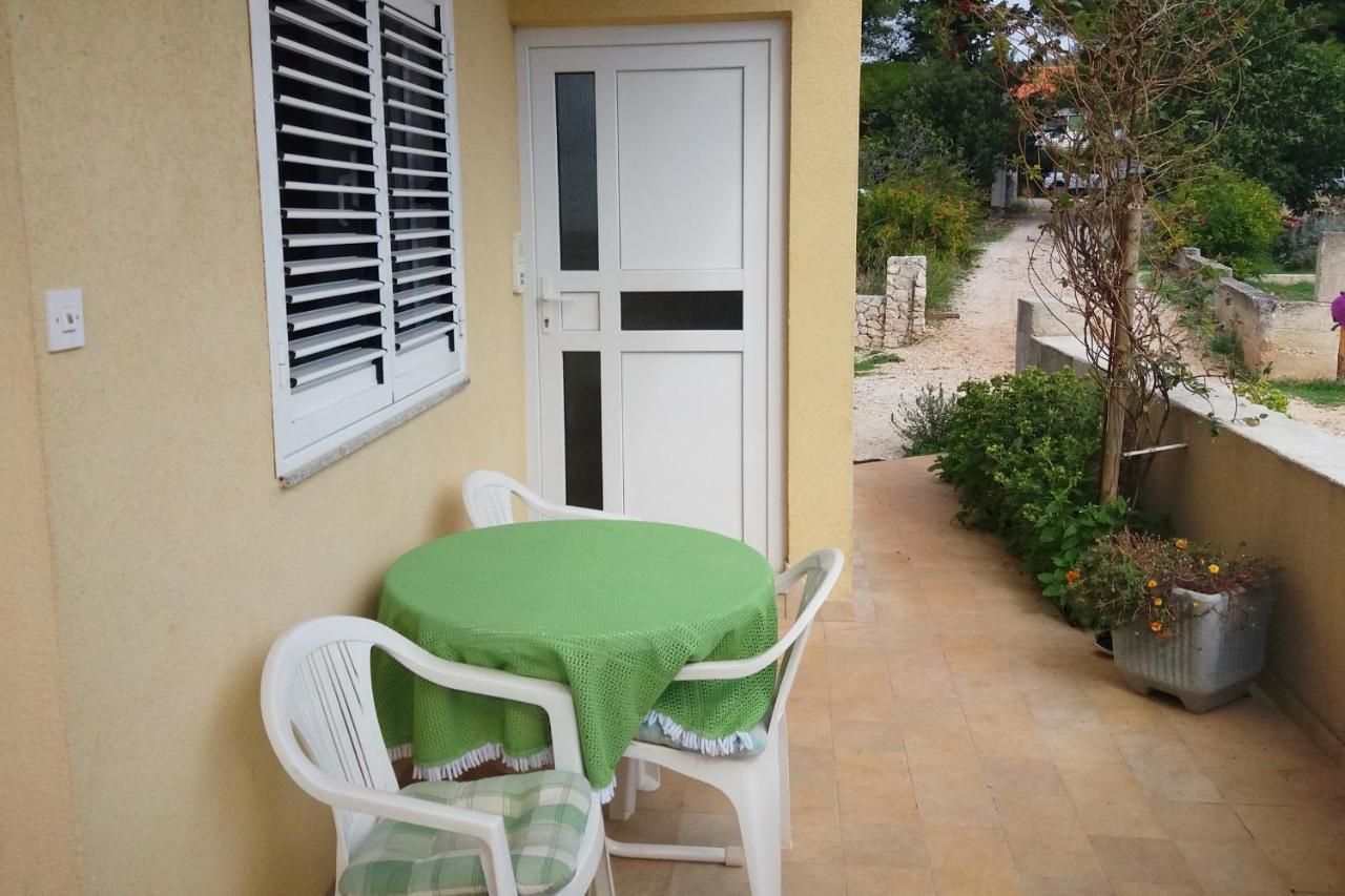 Apartments By The Sea Vinisce, Trogir - 5229 מראה חיצוני תמונה