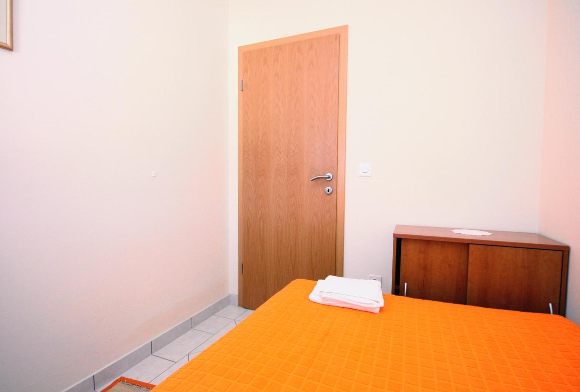 Apartments By The Sea Vinisce, Trogir - 5229 חדר תמונה